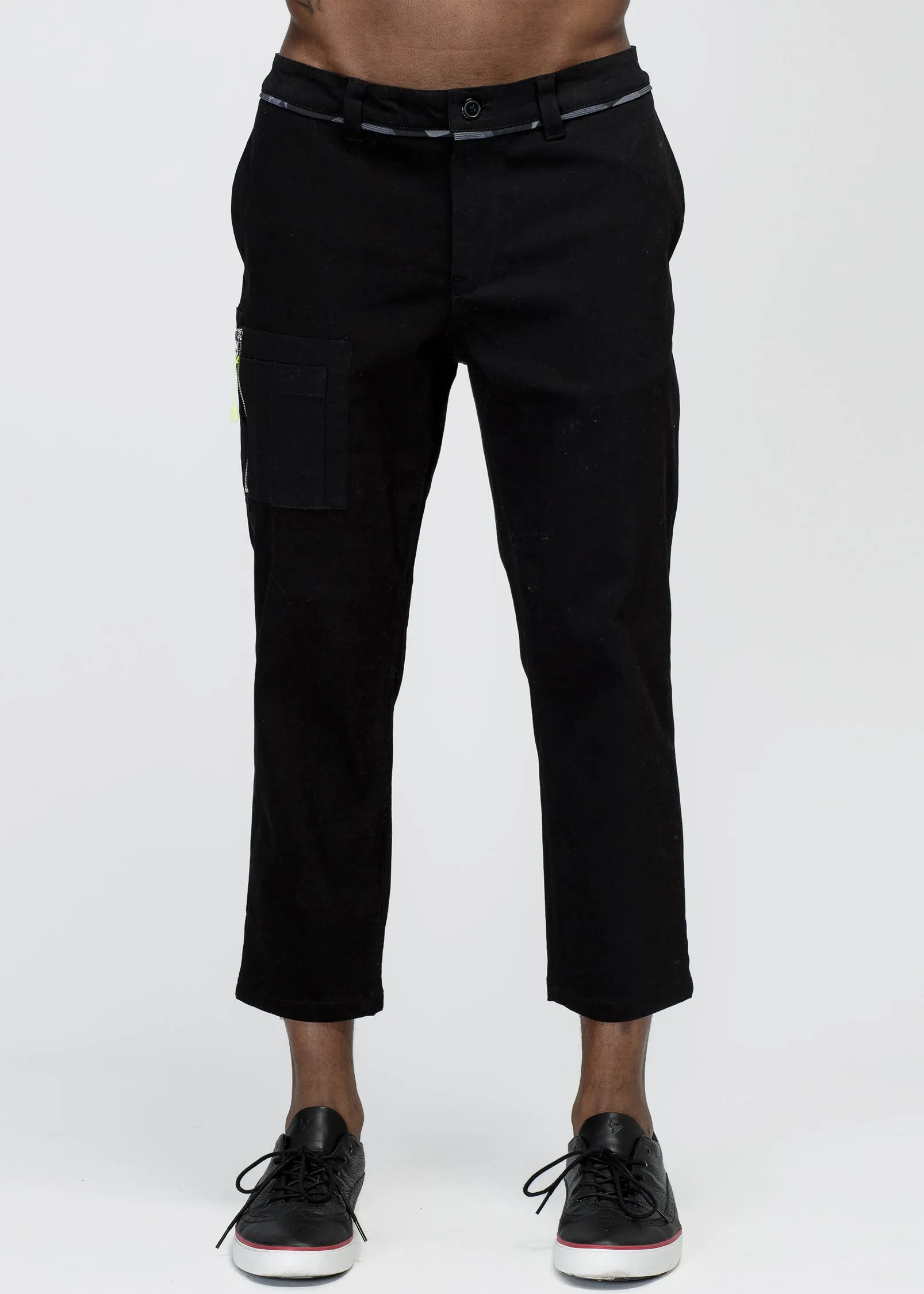 Konus Men's Cropped Side Zip Pants in Black